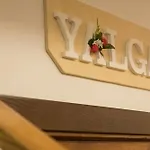 La Yalga Hostal *